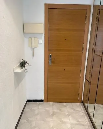 Homestay Matrimonio Espaciosa En Vivienda Compartir