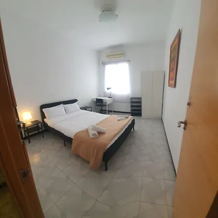 Tranquila, Centrica Y Luminosa De Matrimonio En Vivienda Compartida Kwatera prywatna
