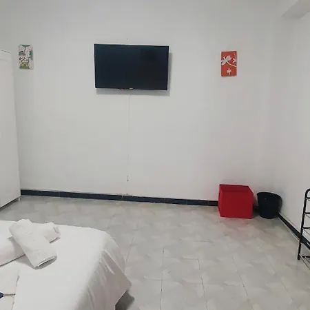 Tranquila, Centrica Y Luminosa De Matrimonio En Vivienda Compartida Walencja