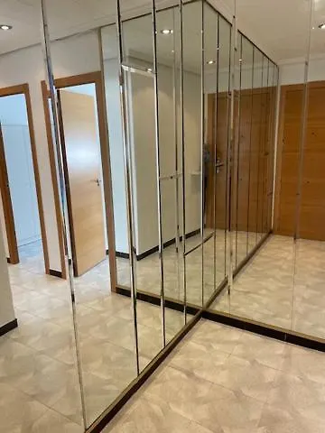 Tranquila, Centrica Y Luminosa De Matrimonio En Vivienda Compartida Kwatera prywatna