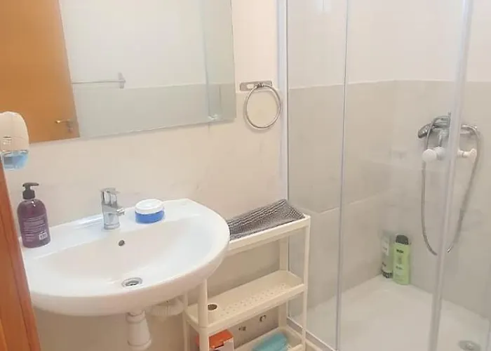 Tranquila, Centrica Y Luminosa De Matrimonio En Vivienda Compartida Walencja