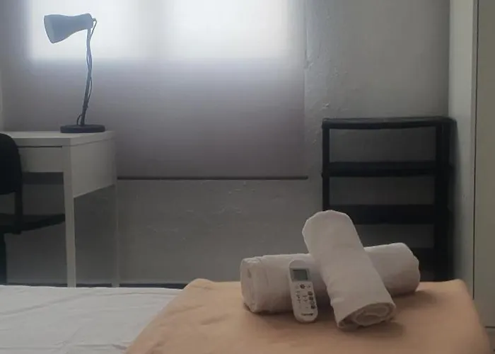 Tranquila, Centrica Y Luminosa De Matrimonio En Vivienda Compartida *